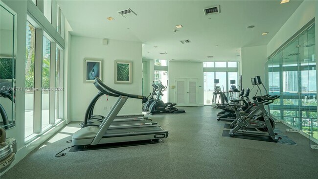 Wind by Neo unit 3902, Miami, FL 33130 - photo 3