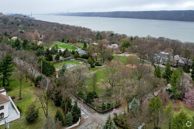 Wave Hill Public Gardens & Culture Center anchors the Riverdale neighborhood.