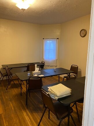 2 Willowbank Place, Rochester, NY 14611