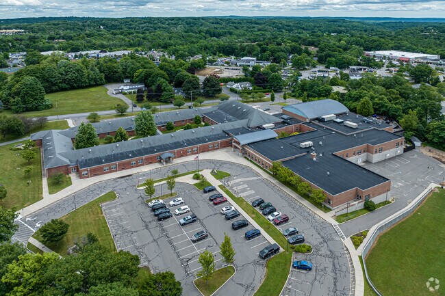 Torringford School has a C plus rating on Niche.