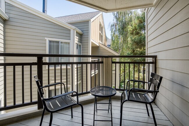 131 Saratoga Ave unit FL3-ID2105, Santa Clara, CA 95051 - photo 5