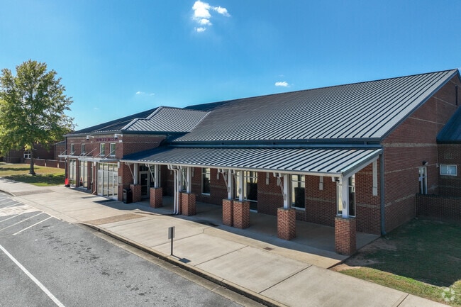 Howard Middle School is rated a C on Niche.