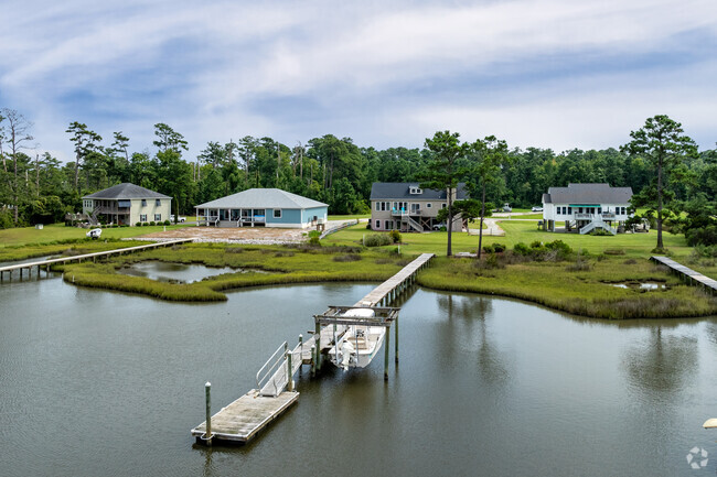 You can find newly built homes in Gloucester.