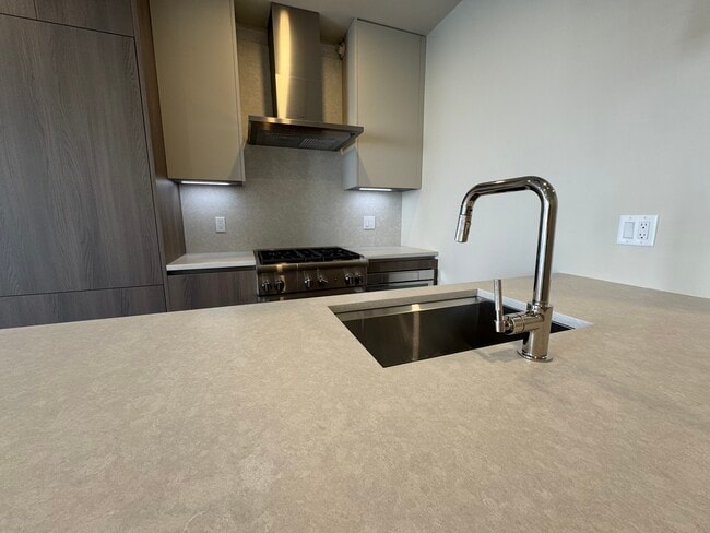 300 Franklin St unit 300 Franklin Street, Cambridge, MA 02139 - photo 2