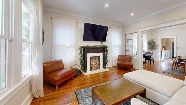 1116 E 42nd St, Savannah, GA 31404 - photo 2