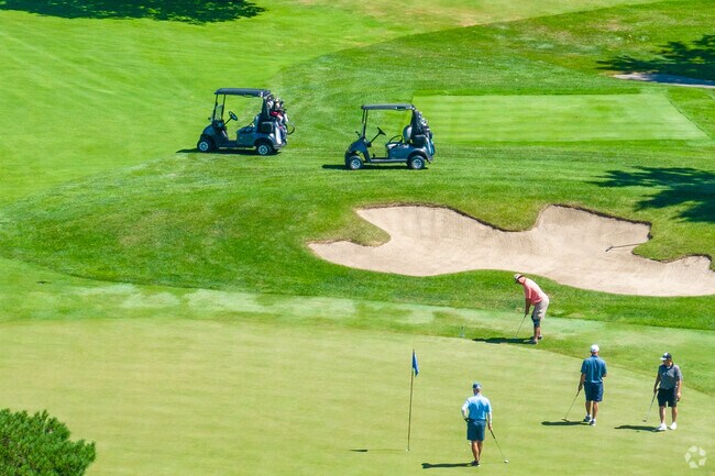 Enjoy a round of golf at the Flossmoor Country Club.