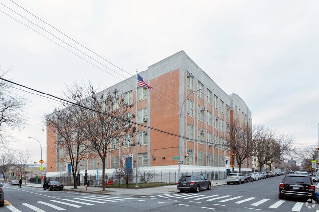 MS 118, the William Niles School, is a large, neighborhood school with a robust art program.
