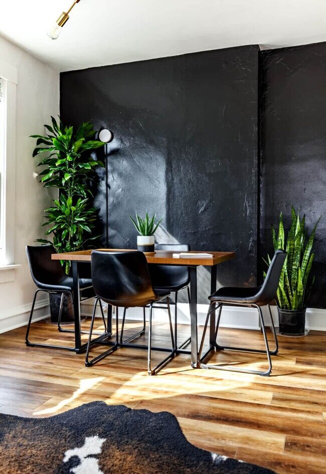 575 1/2 City Park Ave unit ID1265634P, Columbus, OH 43215 - photo 3