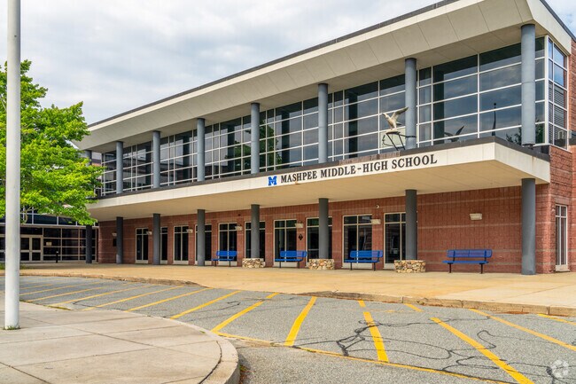 Mashpee Middle-High School serves students in grades 7th to 12th.