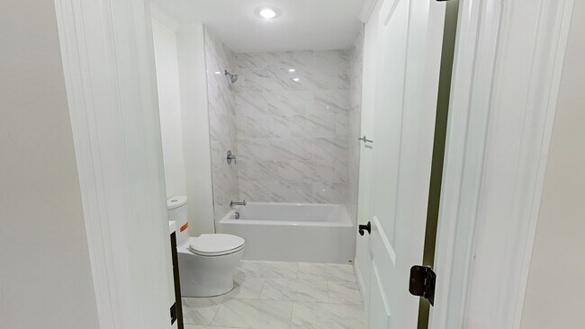 124 Pearl St unit 1, Somerville, MA 02145 - photo 4