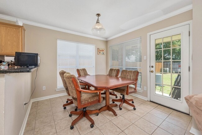 407 Pronghorn Loop, College Station, TX 77845 - photo 5