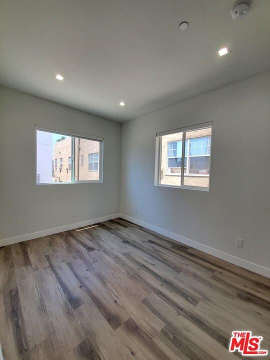 2337 1/2 S Crenshaw Blvd unit 2337, Los Angeles, CA 90016 - photo 7