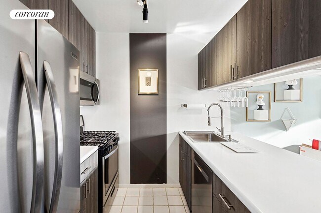 The Residences at Worldwide Plaza, New York, NY 10019 - photo 3