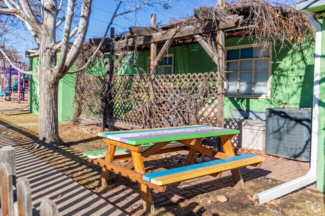 Alpine Valley School has 25 students.