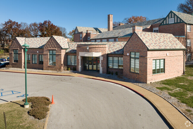 Jefferson Elementary School is a well ranked choice for students in Pasadena Park St Louis.