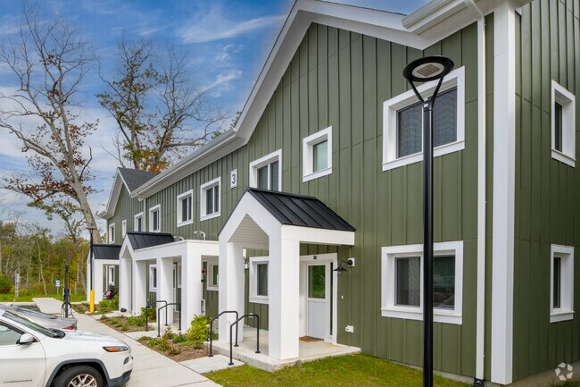 Townhouses are widely available in Storrs Mansfield.