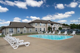 2310 W Chesterfield Blvd, Springfield, MO 65807