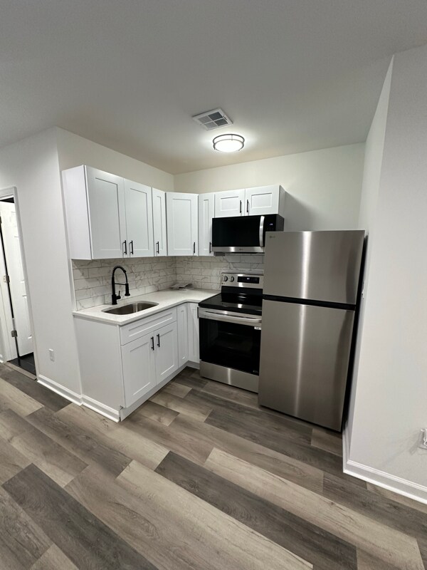 5012 W Stiles St unit 2, Philadelphia, PA 19131 - photo 3