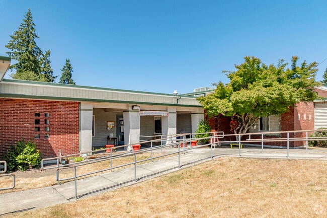 Discovery Montessori School