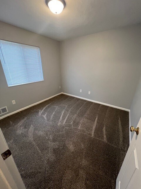 5531 Andrews Dr unit 3, Roscoe, IL 61073 - photo 3