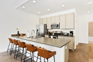 127 Carondelet St Unit ID1060095P, New Orleans, LA 70130