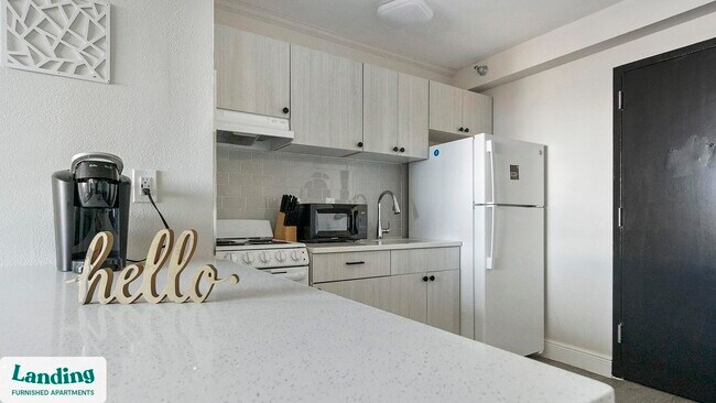 305 Dr M L K Jr St S unit 1039.1403631, Saint Petersburg, FL 33705 - photo 7