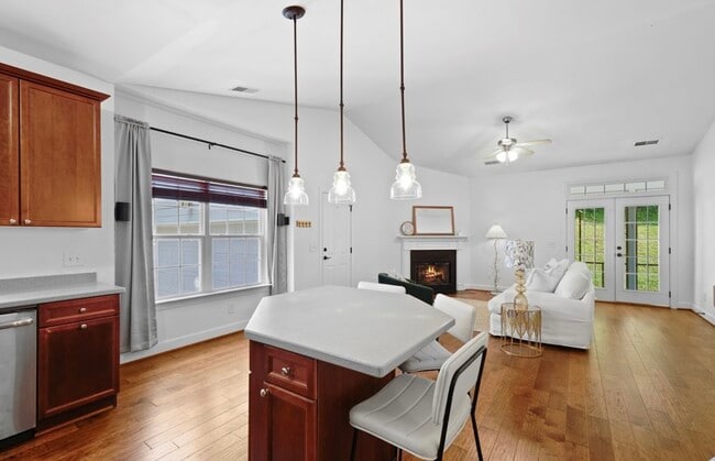 8344 Saint Danasus Dr, Nashville, TN 37211 - photo 5