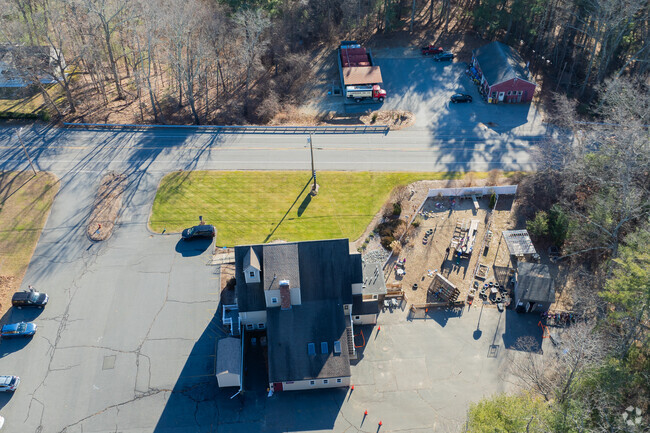 Fitzgerald Community School
is located in Chapinville, Northborough.