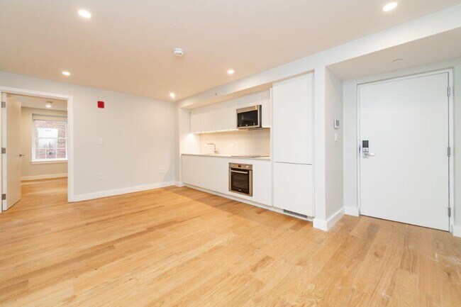 22 Fleet St unit 5, Boston, MA 02113 - photo 2