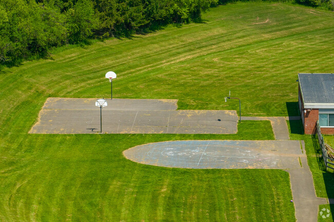 Memorial Park Elementary also has a basketball court for students to play on.
