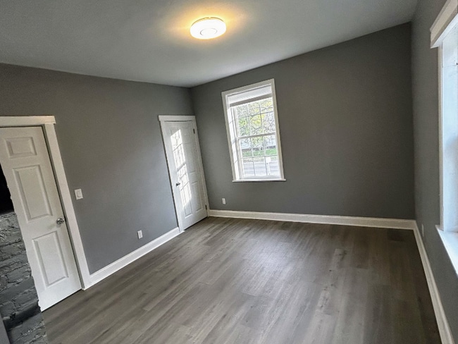 216 E 13th St, Muncie, IN 47302 - photo 7