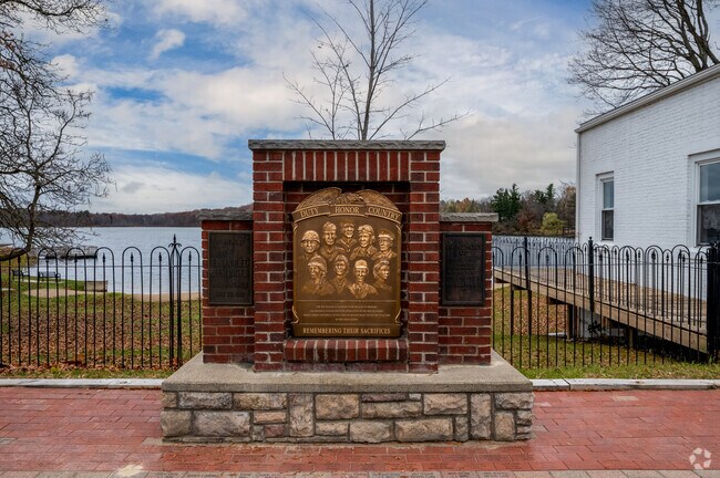 A memorial honoring veterans from Otter Lake.