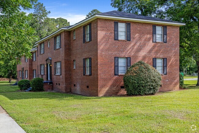Brick Pointe, Albany, GA 31705 - photo 5