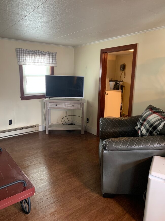 24 Standish St unit 25-26 College Housin, Plattsburgh, NY 12901 - photo 3