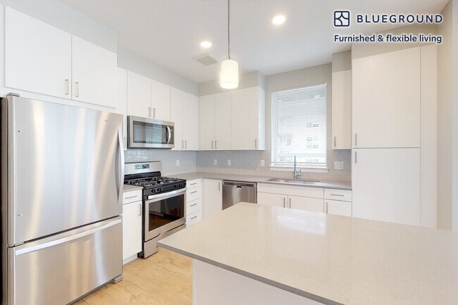 861 Broadway unit FL2-ID2924A, Saugus, MA 01906 - photo 5