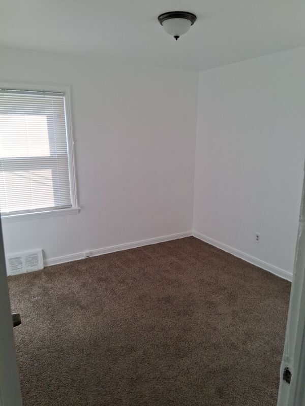 14613 Coyle St, Detroit, MI 48227 - photo 5