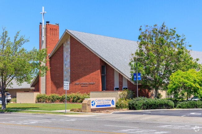 Christ Lutheran offers an immersive S.T.E.A.M. program in Middle school.