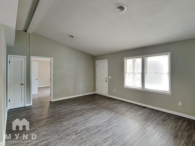 2814 Bay Leaf Dr SE, Conyers, GA 30094 - photo 5