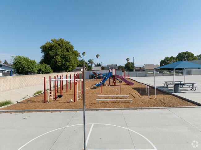 Mountain View Elementary School has a nice playground for the kids during recess.