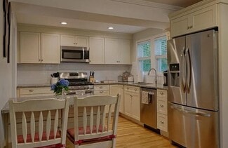 52 Nightingale Ave Unit 52, Quincy, MA 02169