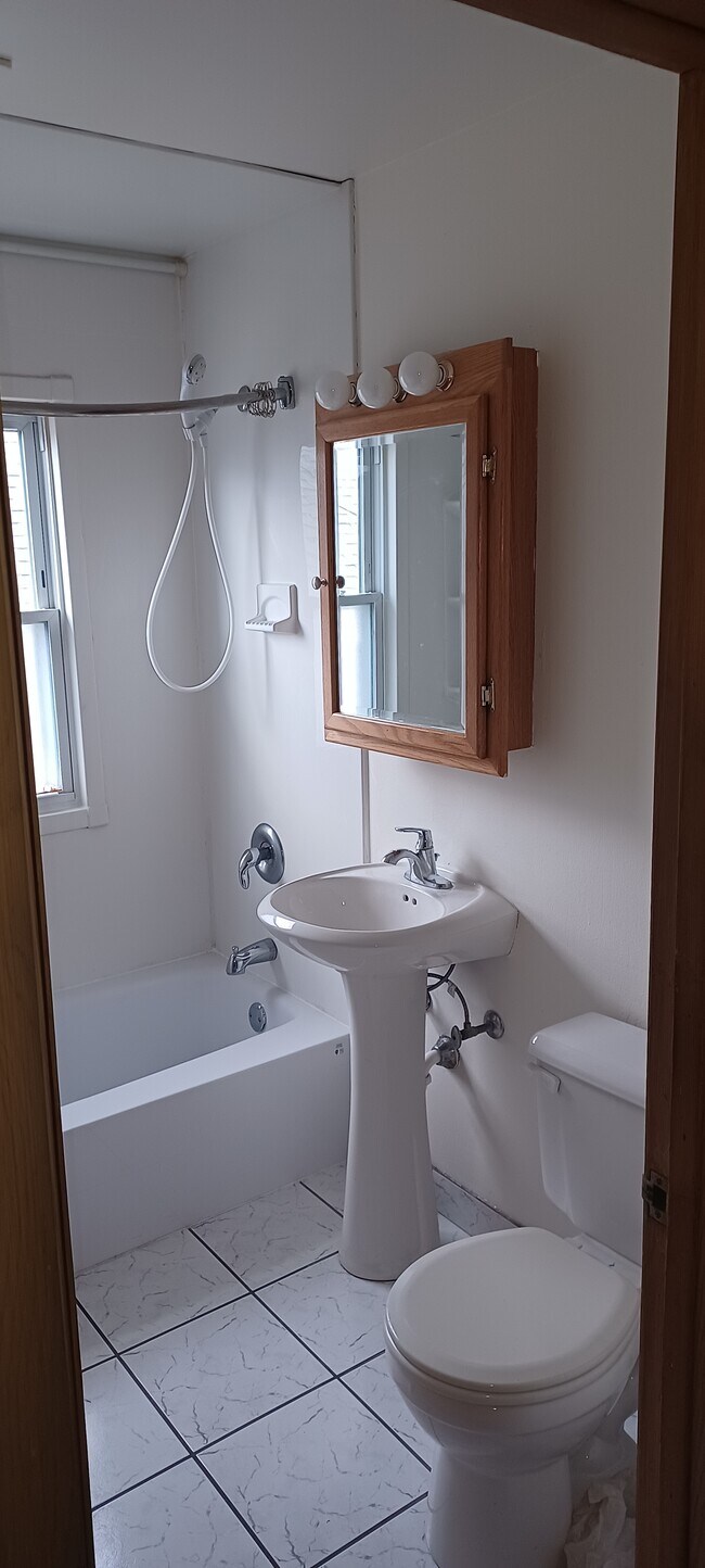 5620 W Beloit Rd unit 5620, West Allis, WI 53214 - photo 6