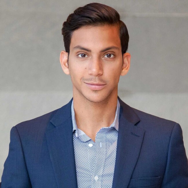 Agent Photo