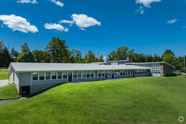 Lee H. Kellogg School is home to 72 students.