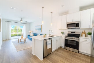 306 Sugar Mill Dr, New Smyrna Beach, FL 32168