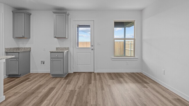 7304 9th St unit 36203132, Lubbock, TX 79416 - photo 5