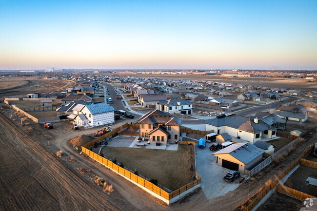 Many of the homes in Garden City have spacious backyards.