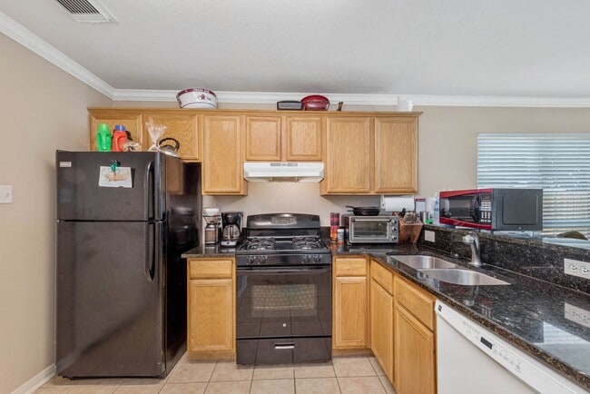 407 Pronghorn Loop, College Station, TX 77845 - photo 7