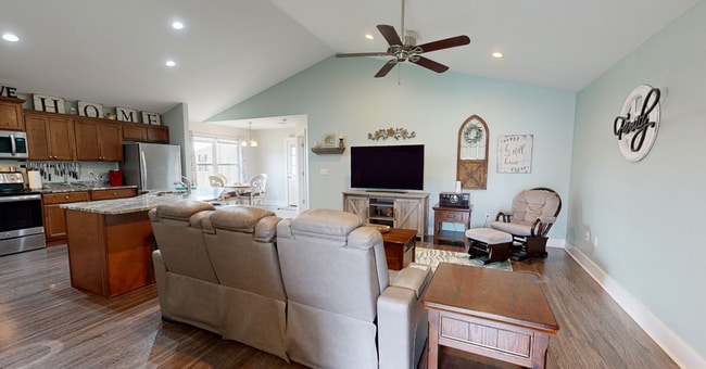 213 Lakefront Cir, Summerdale, AL 36580 - photo 2