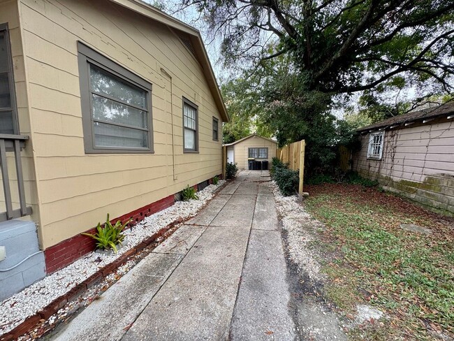 1631 Thacker Ave, Jacksonville, FL 32207 - photo 2