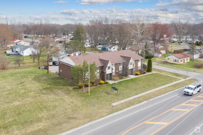 6730 Hill Ave, Toledo, OH 43615 - photo 4